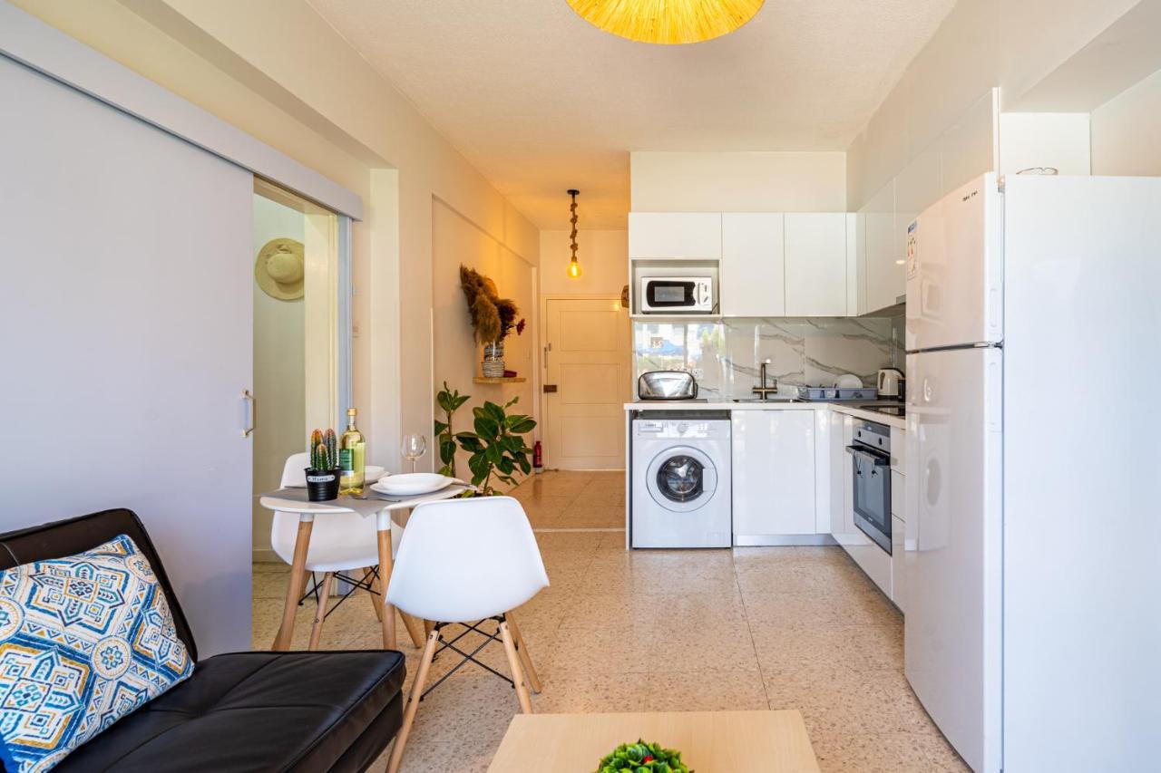 Sea Breeze 1-Br Apt In Pyla Ngoại thất bức ảnh